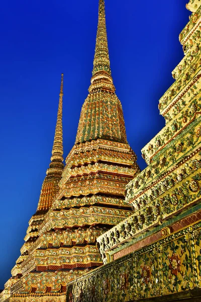 Wat Pho lub Świątyni leżącej Buddy w Bangkok, Tajlandia — Zdjęcie stockowe