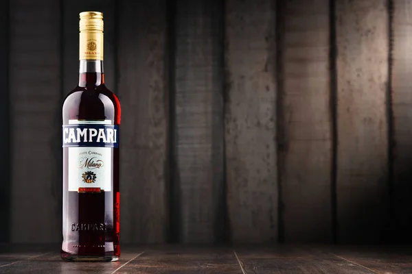Bottiglia di Campari, liquore alcolico italiano — Foto Stock