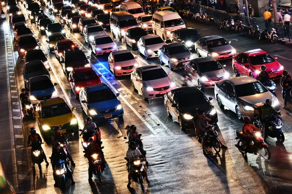 Strada di Bangkok durante l'ora di punta — Foto Stock
