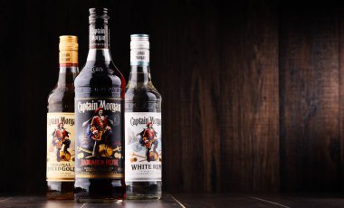 Yüzbaşı Morgan rom şişesi