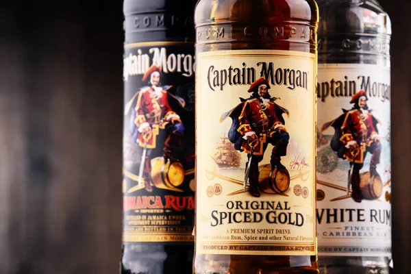 Lahví rumu Captain Morgan — Stock fotografie