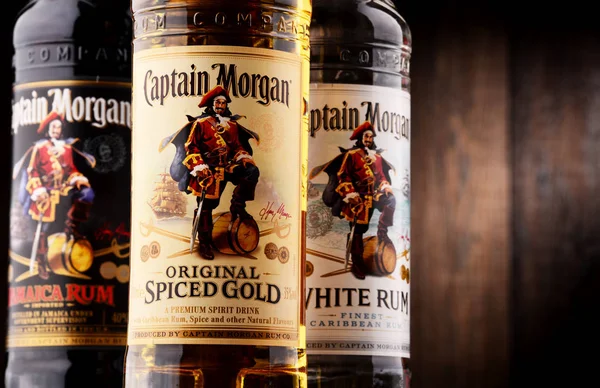 Lahví rumu Captain Morgan — Stock fotografie