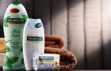 Palmolive kozmetik kapları.
