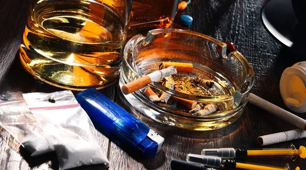 Addictive substances, including alcohol, cigarettes and drugs — Stock Photo, Image