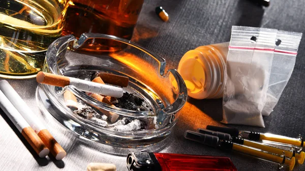 Addictive substances, including alcohol, cigarettes and drugs — Stock Photo, Image