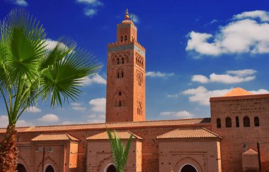 Marakeş 'in güneybatısındaki Koutoubia Camii.