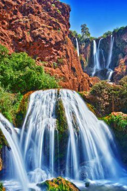 Ouzoud Falls yakınındaki Grand Atlas Tanaghmeilt Köyü Fas