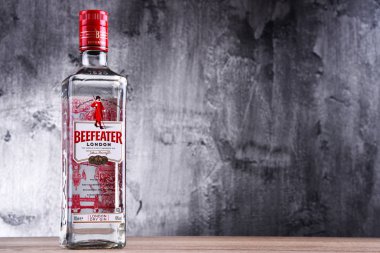 Bottle of Beefeater Gin clipart