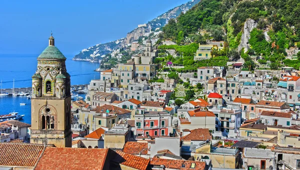 Amalfi in de provincie Salerno, Campania, Italië — Stockfoto