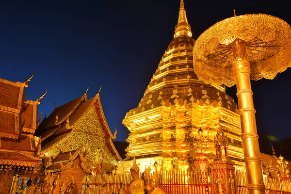 Świątynia Wat Phra That Doi Suthep w prowincji Chiang Mai, Tajlandia — Zdjęcie stockowe
