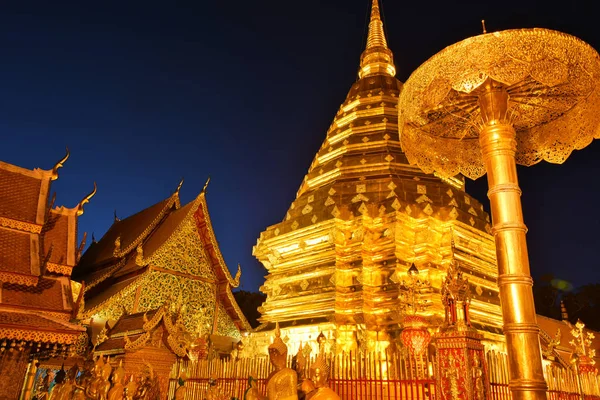 Wat Phra hogy Doi Suthep templomot Chiang Mai tartomány, Thaiföld — Stock Fotó