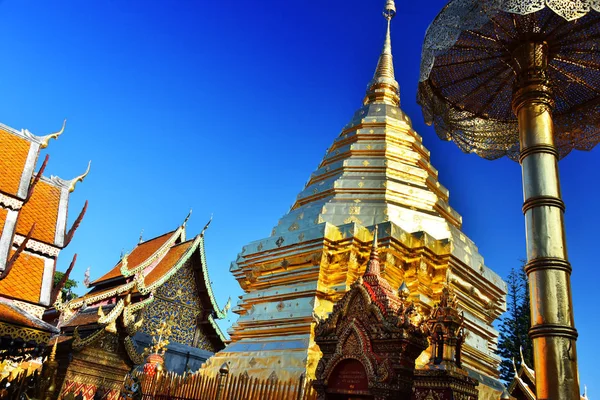 Świątynia Wat Phra That Doi Suthep w prowincji Chiang Mai, Tajlandia — Zdjęcie stockowe