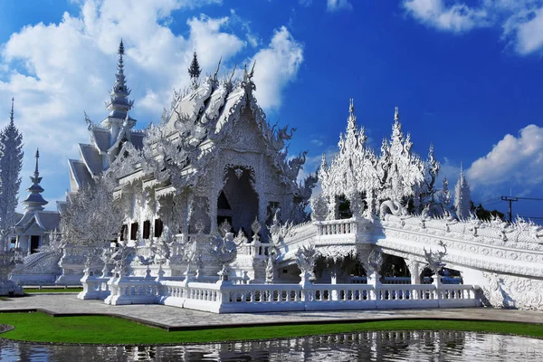 Wat Rong Khun Templo Branco Templo Budista Chiang Rai Tailândia — Fotografia de Stock