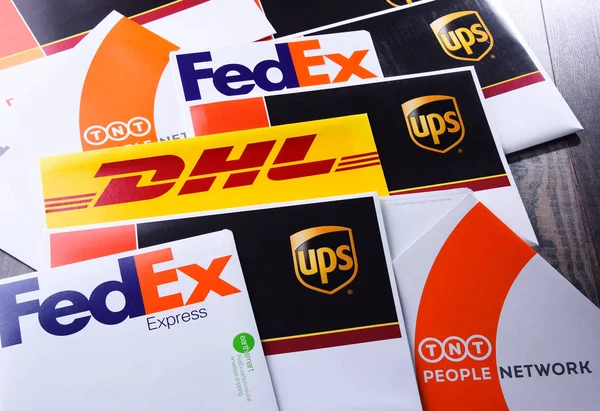 Envelopes of popular courier services — Stock Photo, Image