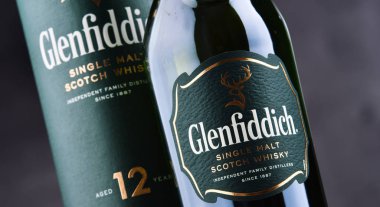 Glenfiddich tek-malt Scotch whisky şişe