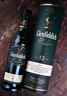 Glenfiddich tek-malt Scotch whisky şişe