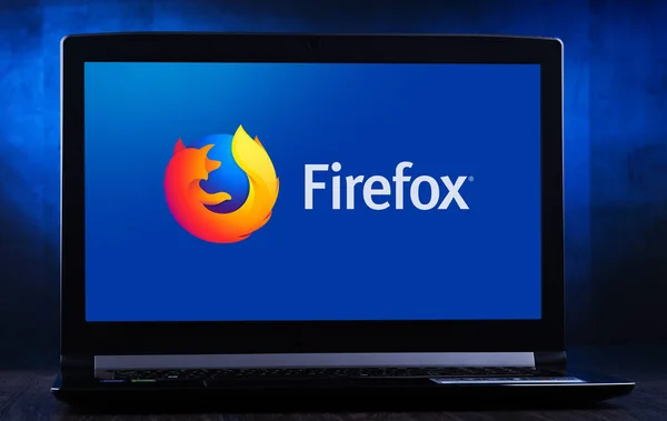 Firefoxのロゴが表示されるノートパソコン — ストック写真