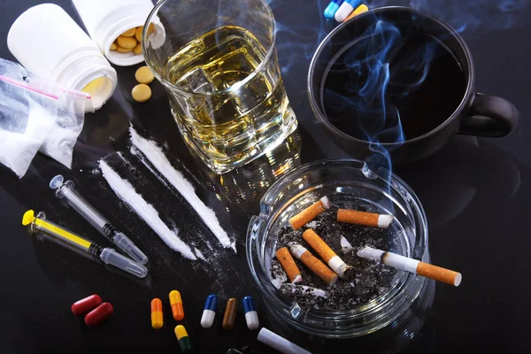 Addictive substances, including alcohol, cigarettes and drugs — Stock Photo, Image