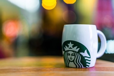 Starbucks kahve ile kompozisyon