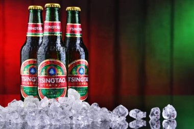 Tsingtao bira ağaç şişeleri