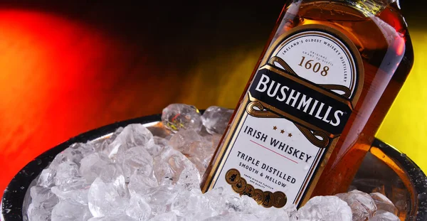 Bouteille de Bushmills Original Irish whiskey — Photo