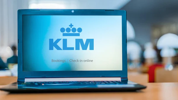 Notebook s logem Klm Royal Dutch Airlines — Stock fotografie