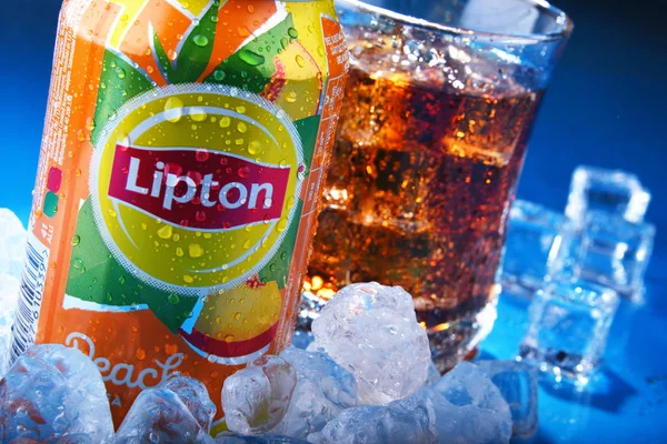 Burkar Lipton Ice Tea läsk. — Stockfoto