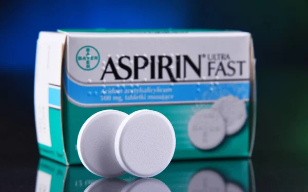 Komposisi dengan dua paket Bayer Aspirin — Stok Foto