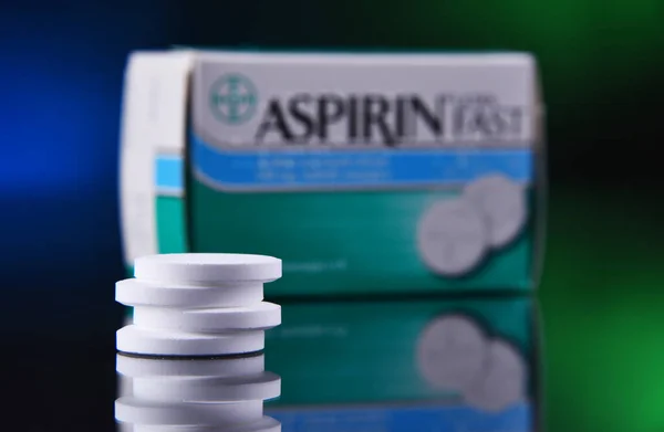 Komposisi dengan dua paket Bayer Aspirin — Stok Foto