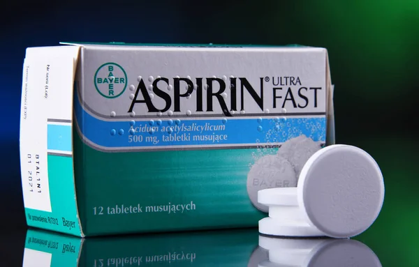 Komposisi dengan dua paket Bayer Aspirin — Stok Foto