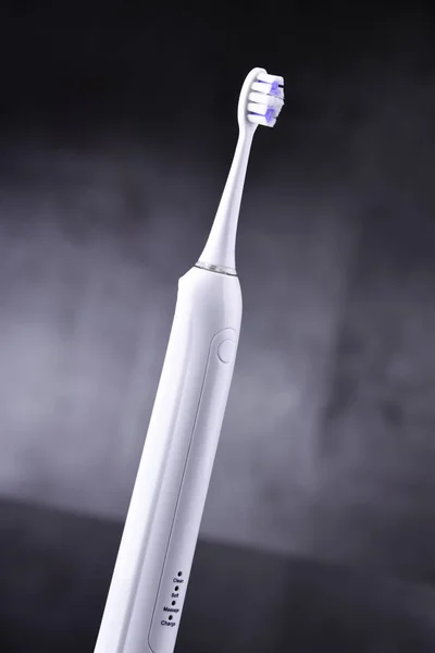 Modern elektrikli sonik diş fırçası. — Stok fotoğraf