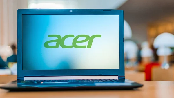 Computer portatile che visualizza logo di Acer — Foto Stock