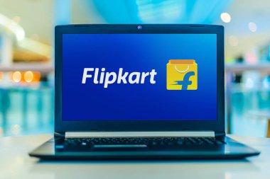 Flipkart logosunu gösteren dizüstü bilgisayar