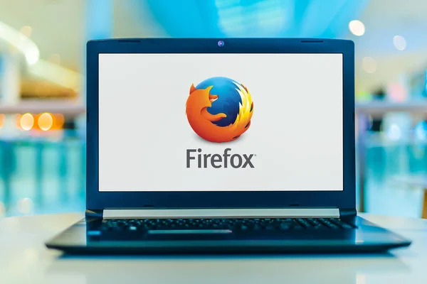 Computador portátil exibindo logotipo do Firefox — Fotografia de Stock