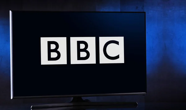 Flachbildfernseher mit Logo von bbc — Stockfoto