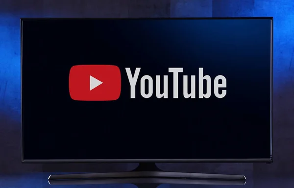 Flat-screen TV set displaying logo of YouTube — Stock Photo, Image