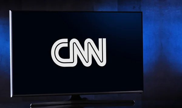 Conjunto de TV de tela plana exibindo logotipo da CNN — Fotografia de Stock