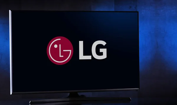 LG 의 로고를 전시하는 평면 TV 세트 — 스톡 사진