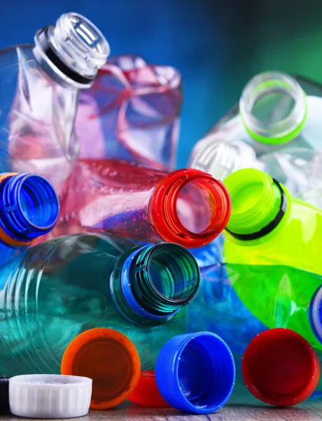 Botellas Bebidas Carbonatadas Colores Vacíos Residuos Plásticos — Foto de Stock