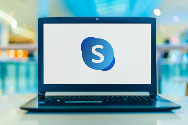 Poznan Pol Feb 2020 Computador Portátil Que Exibe Logotipo Skype — Fotografia de Stock