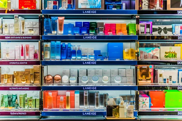 Singapore Mar 2020 Cosmetics Skincare Products Store Shelf Sephora Shop — Stock Photo, Image