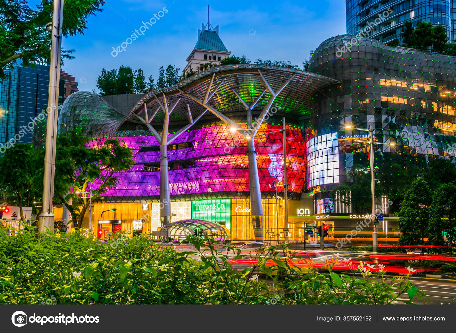 Singapore Mar 2020 Ion Orchard Shopping Mall Singapore Sunset
