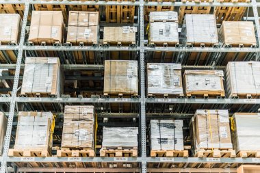 SINGAPORE - MAR 6, 2020: Singapur 'daki IKEA deposunun içi