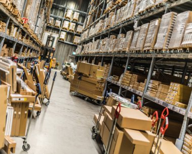 SINGAPORE - MAR 6, 2020: Singapur 'daki IKEA deposunun içi