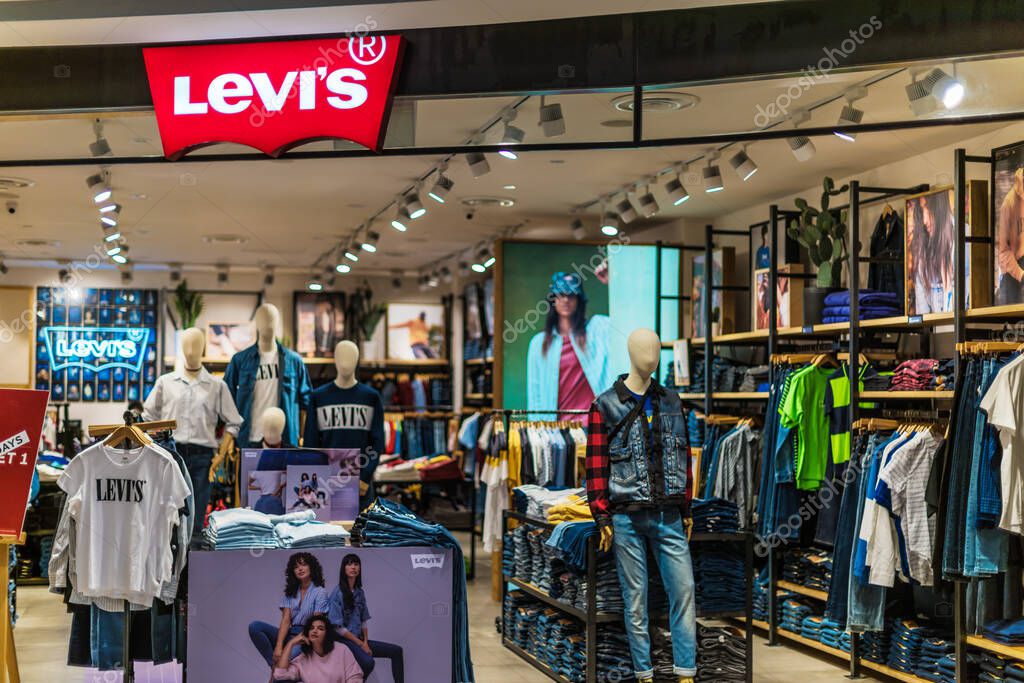 SINGAPORE - MAR 5, 2020: Front entrance to Levis store in Singapore shopping mall