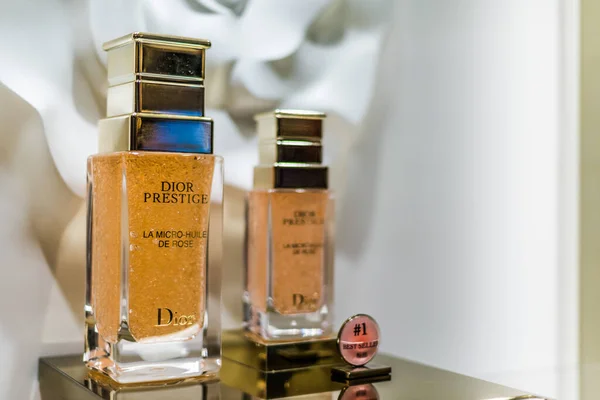 Singapur Mar 2020 Botellas Perfume Dior Estante Tienda — Foto de Stock