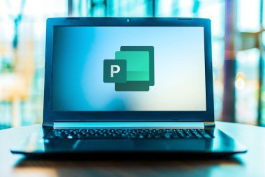 POZNAN, POL - MAR 24, 2020: Microsoft tarafından geliştirilen Office aile yazılımı ve hizmetlerinin bir parçası olan Microsoft Publisher masaüstü yayıncılık uygulamasının logosu