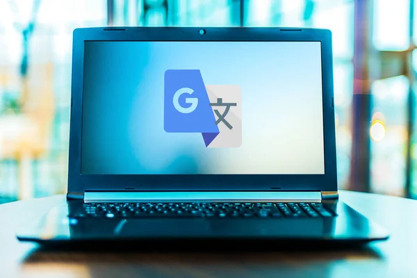 Poznan Pol Mar 2020 Комп Ютер Laptop Відображає Логотип Google — стокове фото