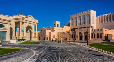 DOHA, Katar - 28 Şubat 2020: Katara Kültür Köyü 'nün mimarisi, Katar' ın Doha kentinde popüler turizm beldesi
