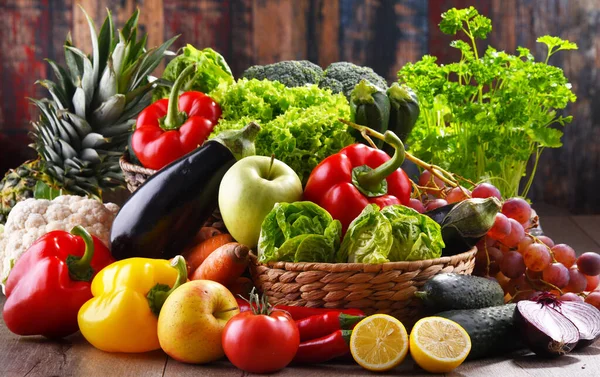 Composición Con Una Variedad Verduras Frutas Orgánicas — Foto de Stock